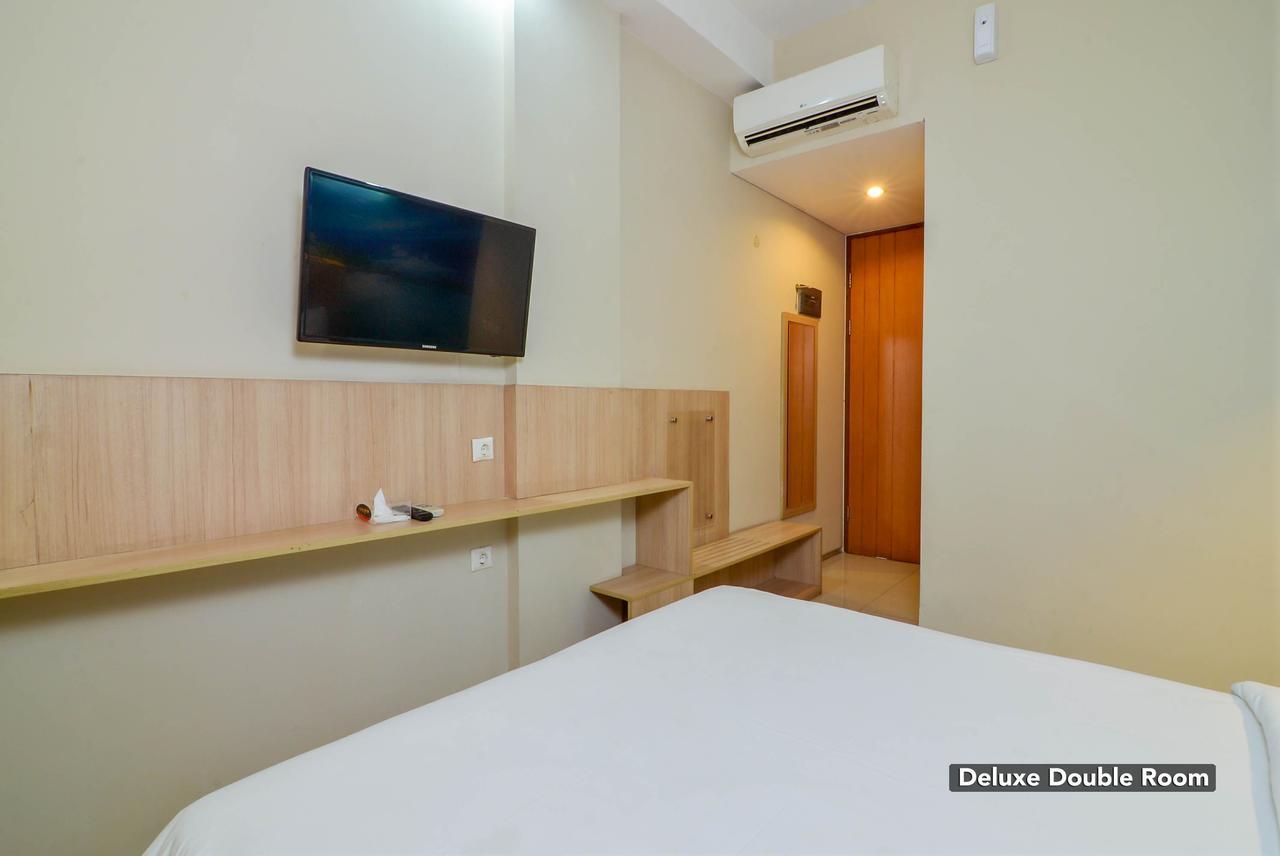 Image Hotel And Resto Бандунг Екстер'єр фото