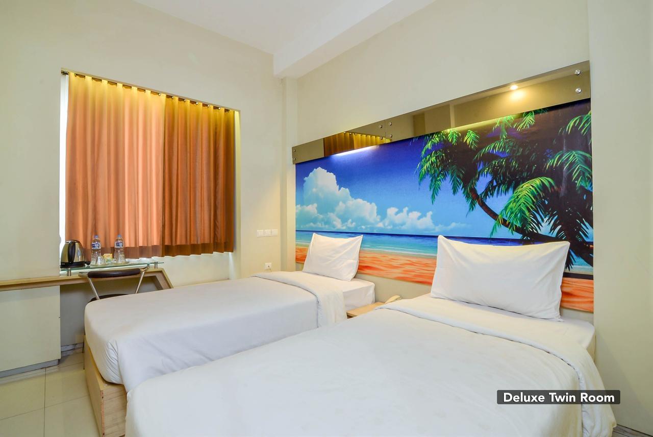 Image Hotel And Resto Бандунг Екстер'єр фото